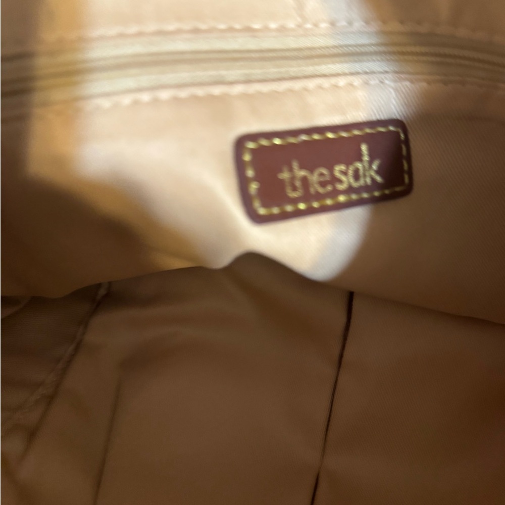 The Sak Tan Woven Tote bag with gold accents. Very nice NWOT no hang tag summer - Picture 4 of 11